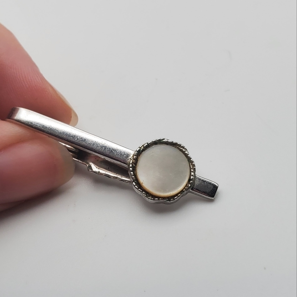 Mother of‎ pearl swoop vintage tie clip